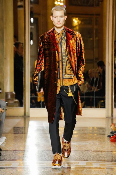 Look 6